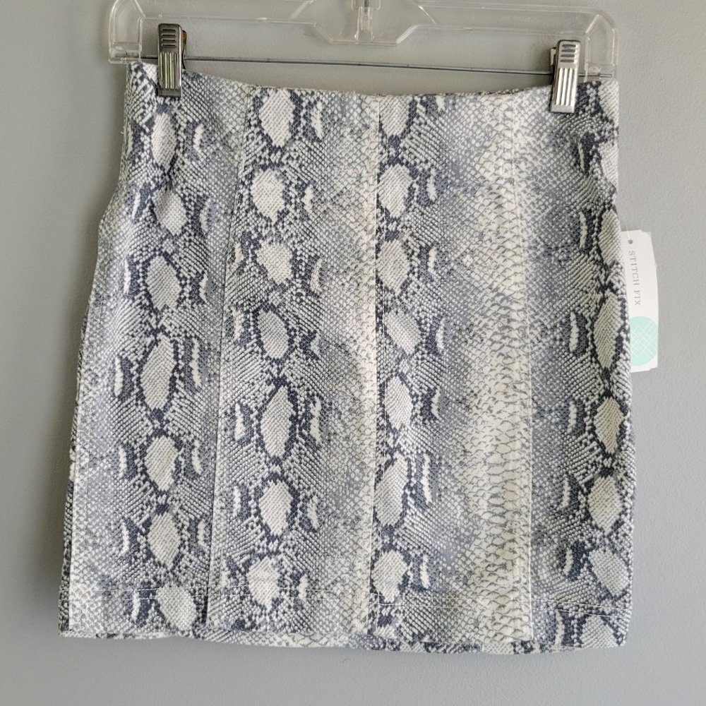 NWT💥 FREE PEOPLE MOD FEMME SNAKE PRINT MINI SKIRT Size 4